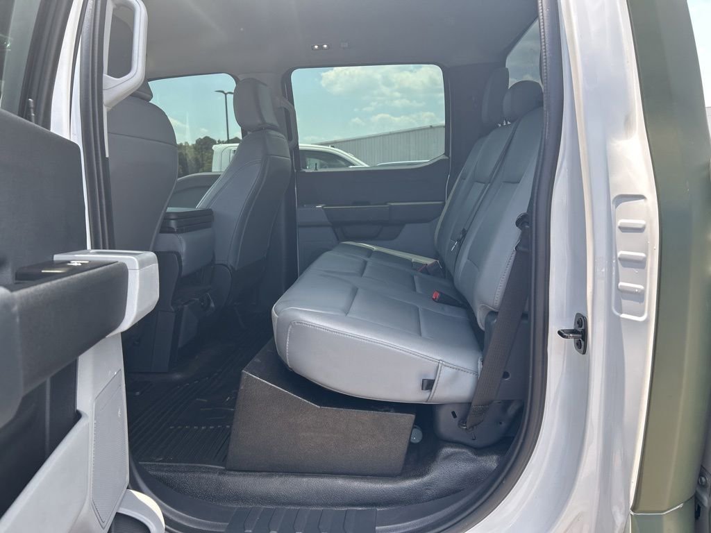 Used 2024 White Ford XL image 18