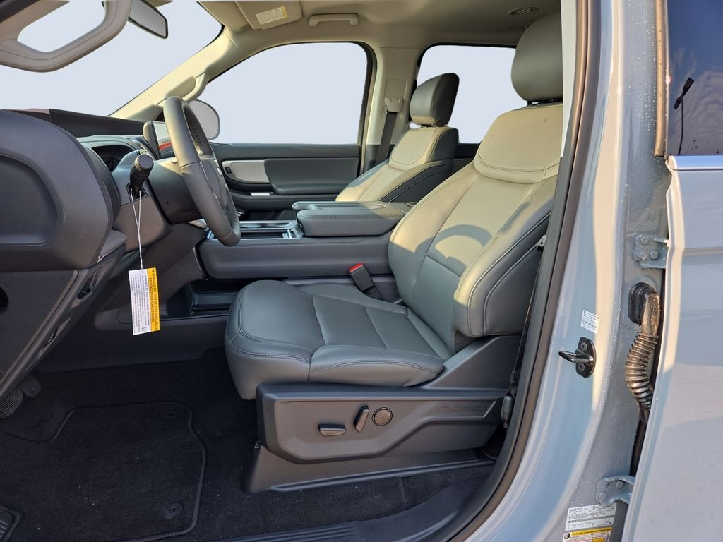 New 2027 Glacier Gray Metallic Tri-Coat Ford Active image 17