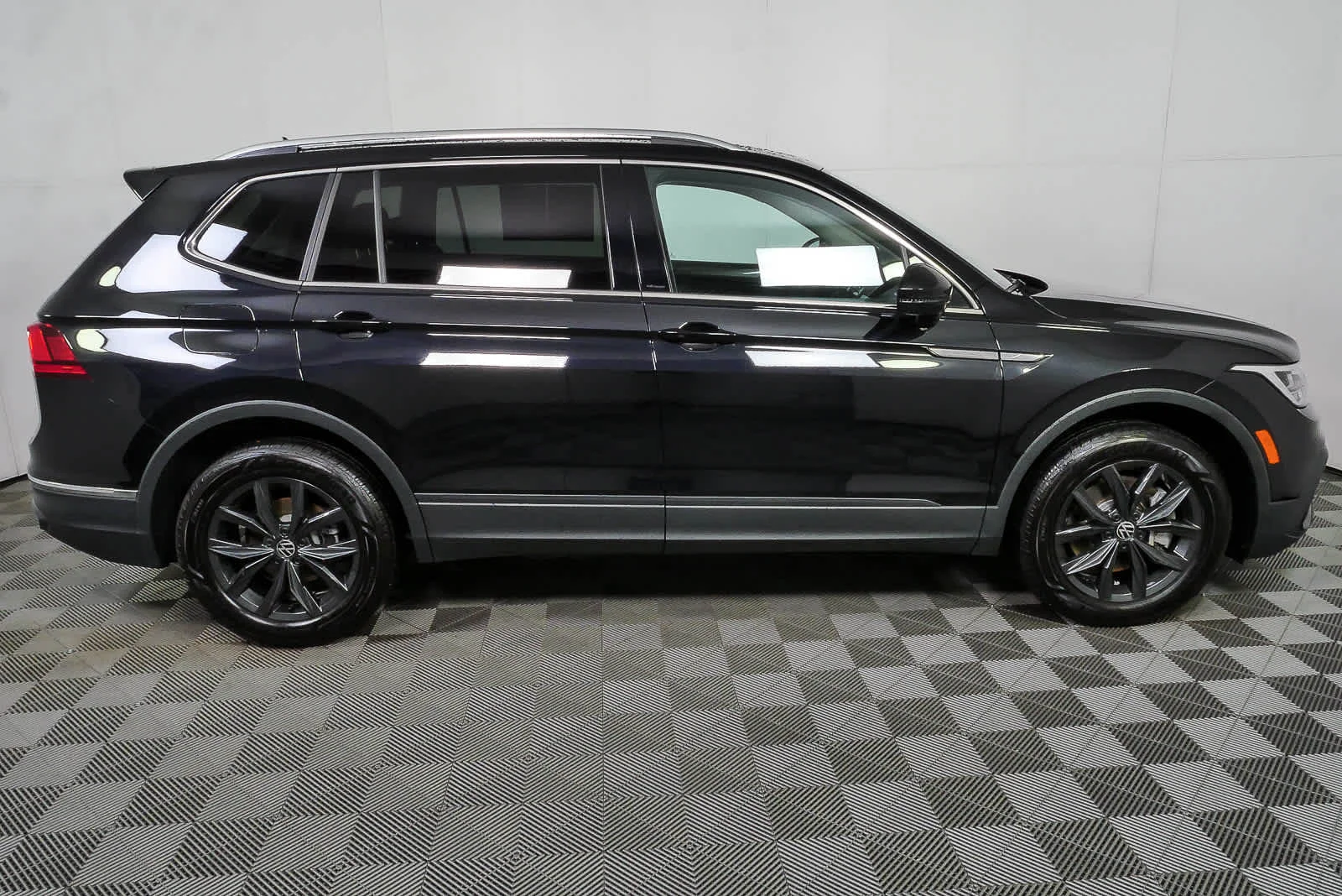 3VV3B7AX2RM187040