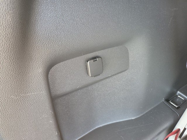 Used 2013 White Ford XLT image 44