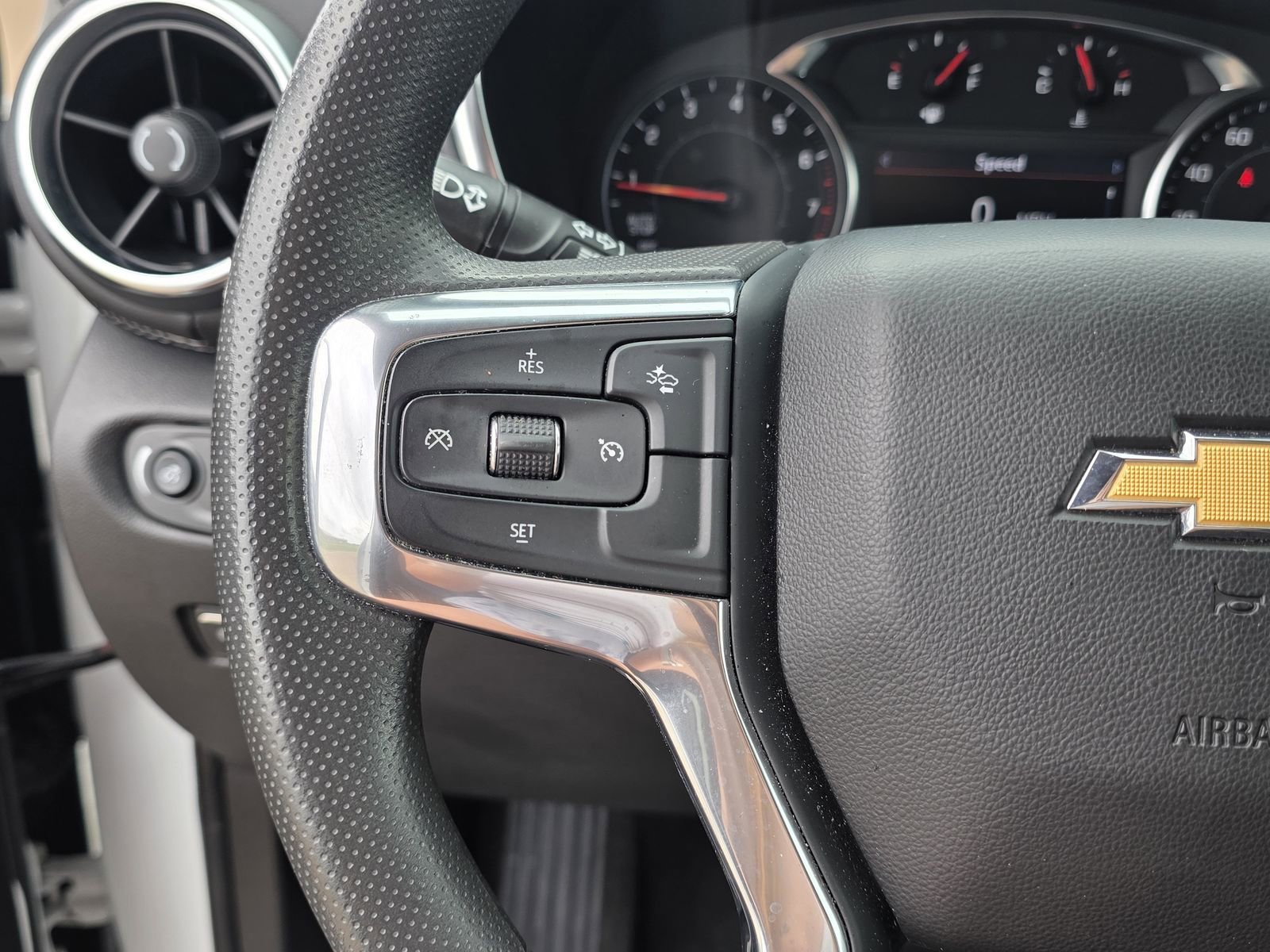 Used 2024 Summit White Chevrolet 2LT image 22