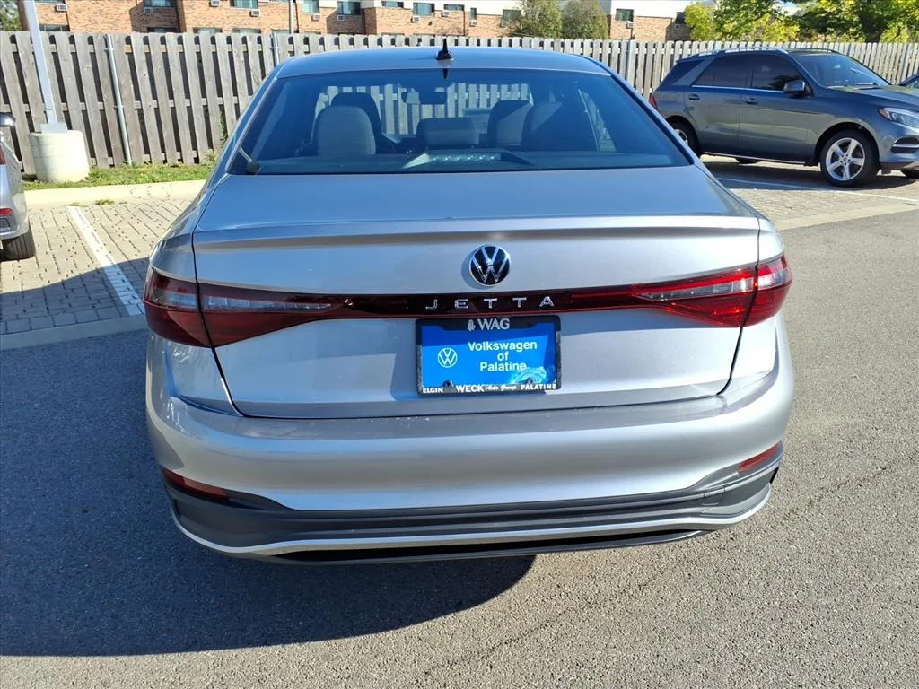 Used 2026 Platinum Gray Metallic (2r2r) Volkswagen SPORT AUTO image 6