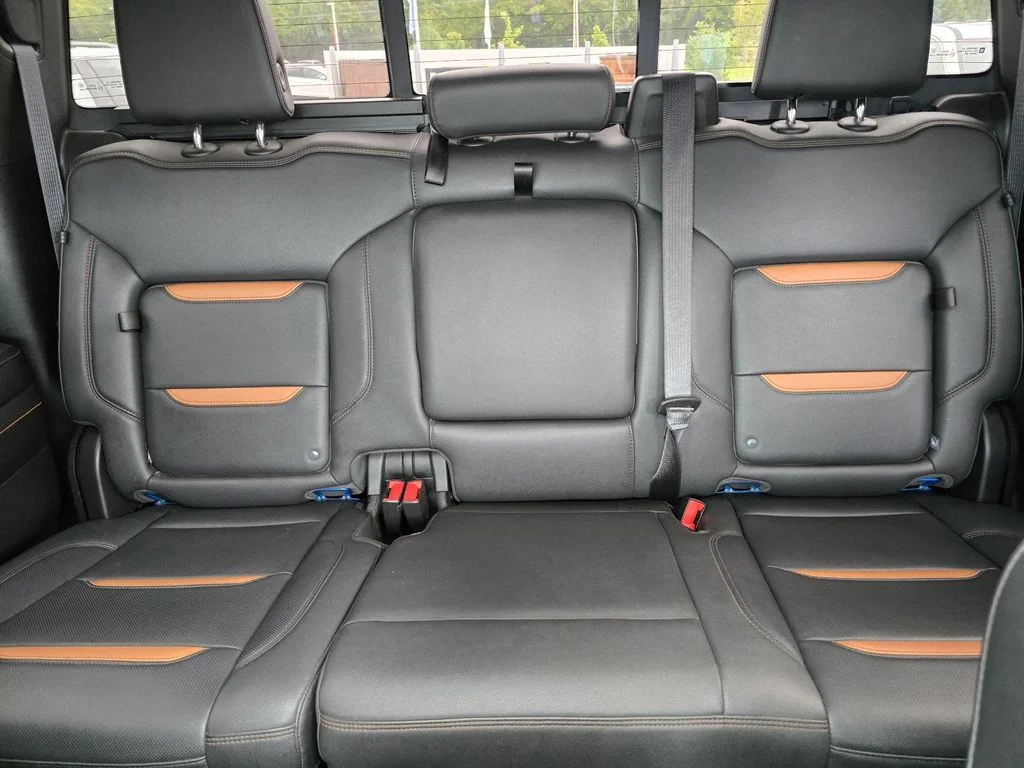 Certified Used 2022 Dynamic Blue Metallic GMC AT4 image 18