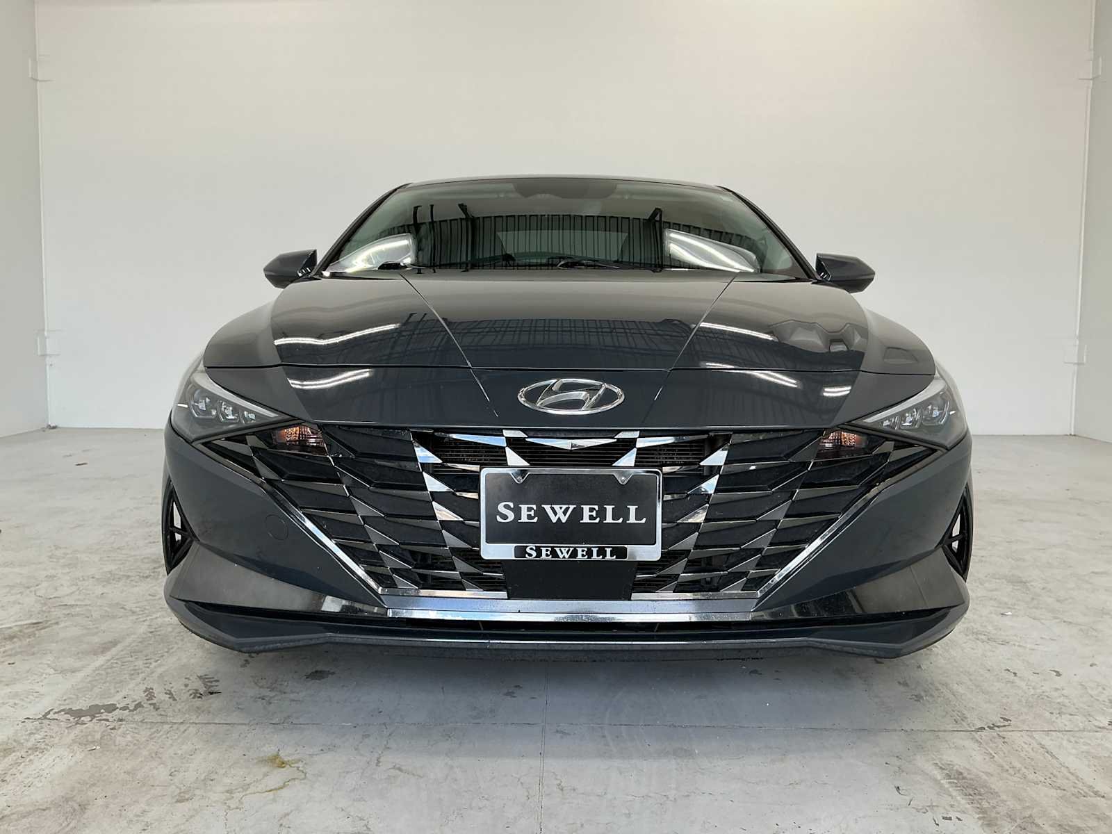 Used 2023 Ecotronic Gray Hyundai Limited image 2