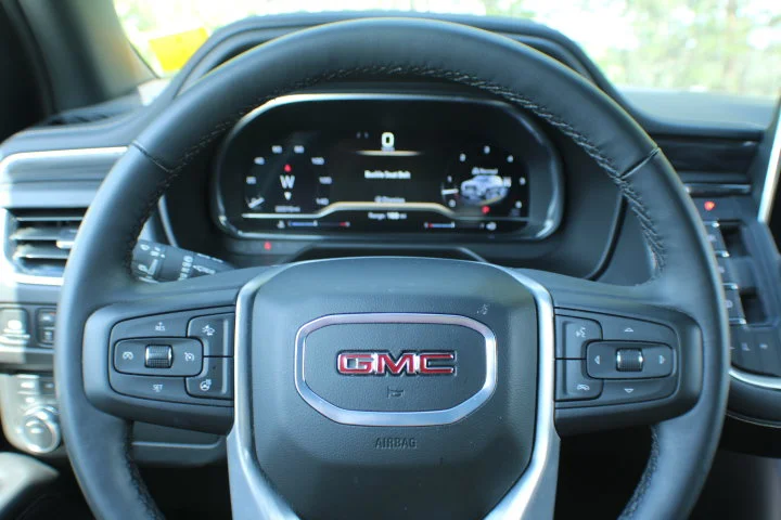 Certified Used 2024 Onyx Black GMC SLT image 9