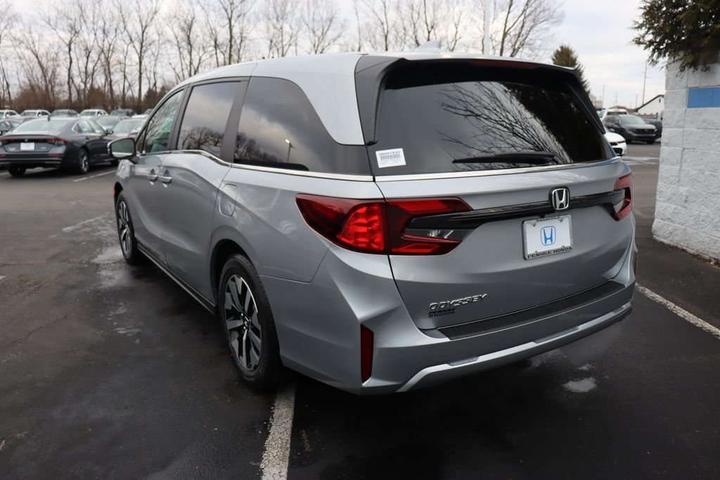 New 2026 Solar Silver Metallic Honda EX-L image 3