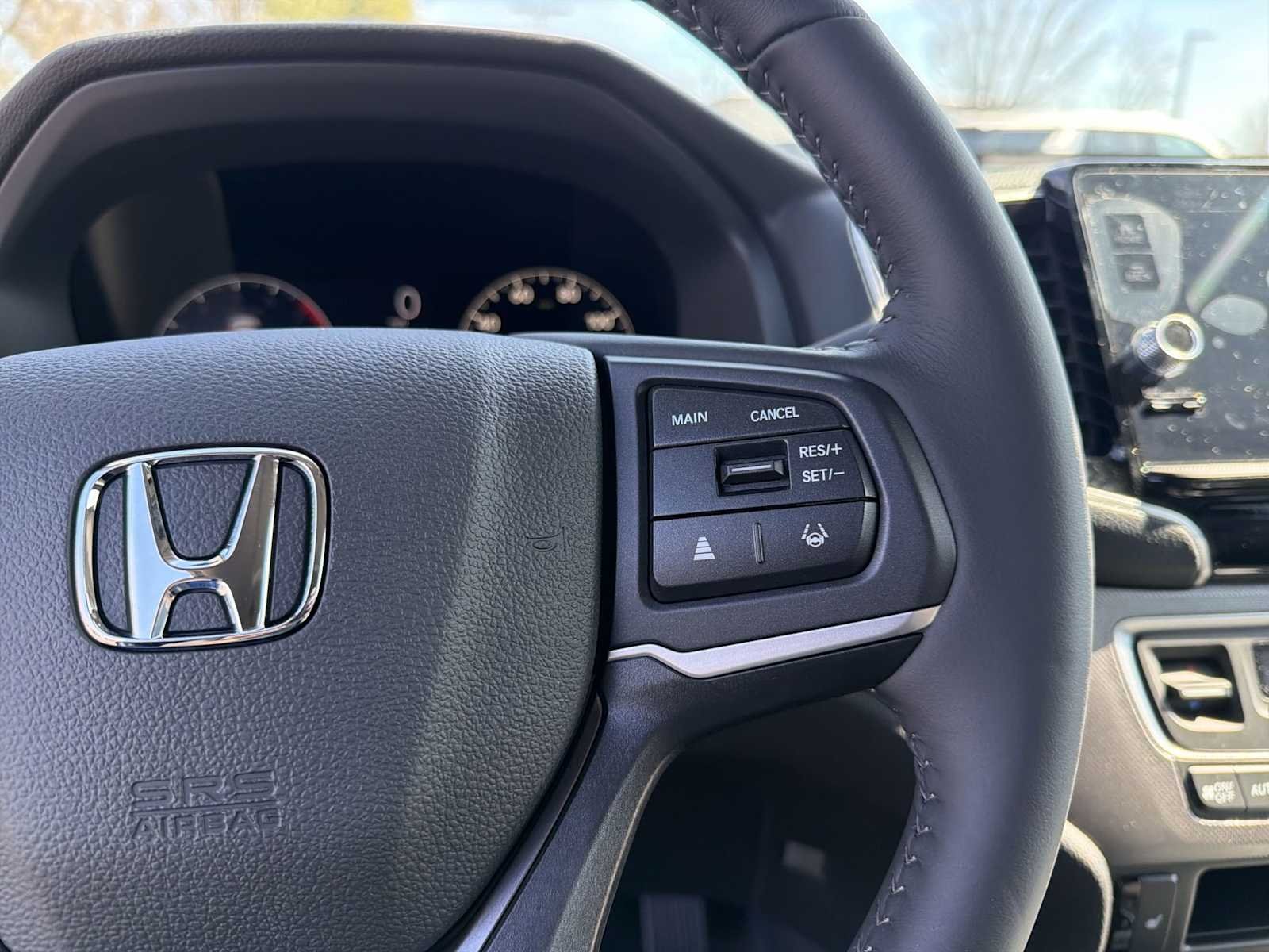 New 2026 Solar Silver Metallic Honda RTL image 26