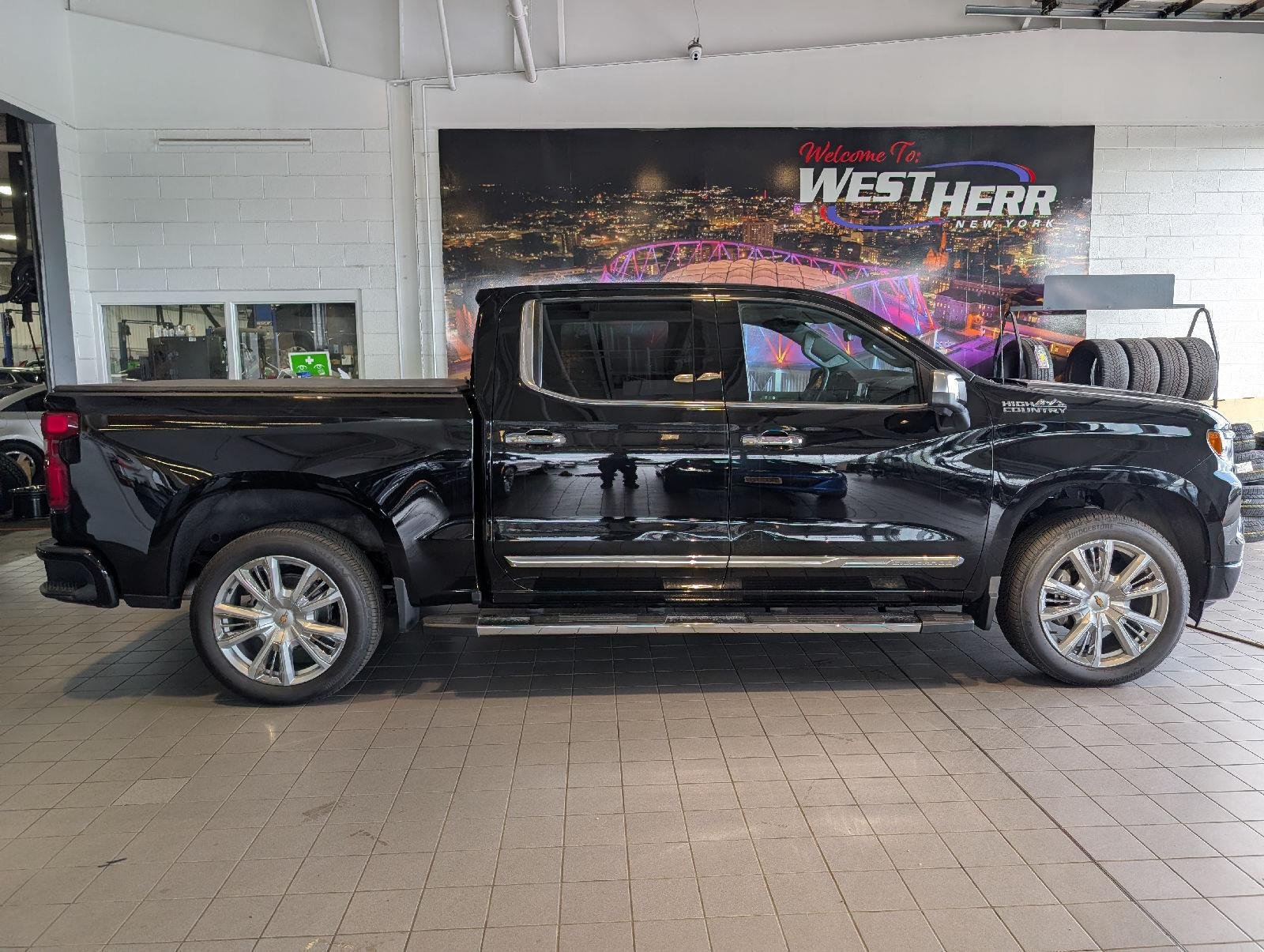 Used 2023 Black Chevrolet  image 9