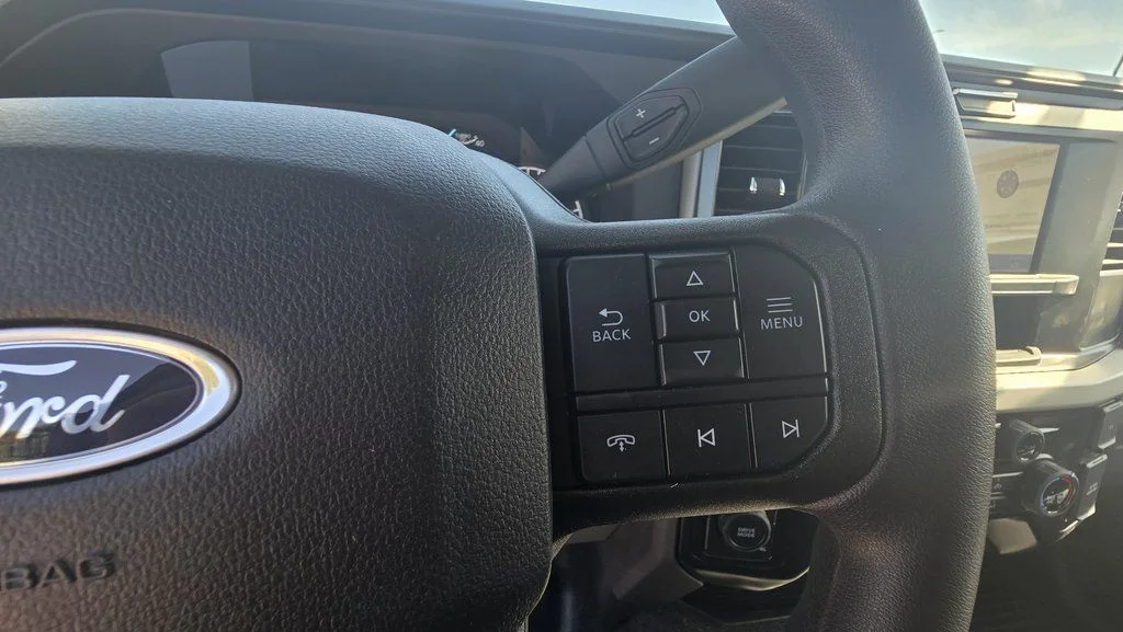 2025 Ford F-600 Super Duty Chassis Cab XL - Photo 18