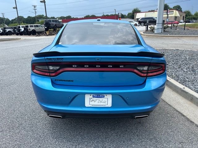 Used 2019 B5 Blue Pearlcoat Dodge SXT image 7
