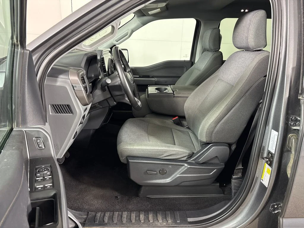 Certified Used 2025 Gray Ford XLT image 31
