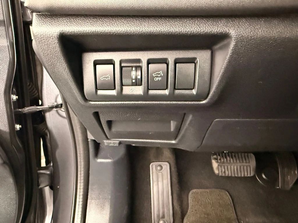 Used 2021 Gray Subaru Limited image 23