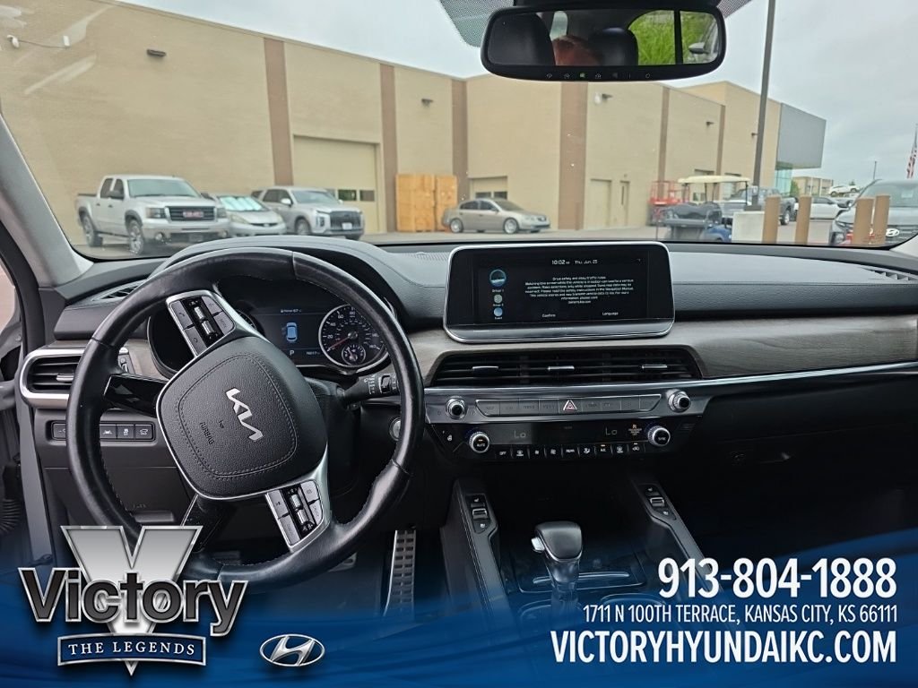 Used 2022 Gray Kia SX image 10