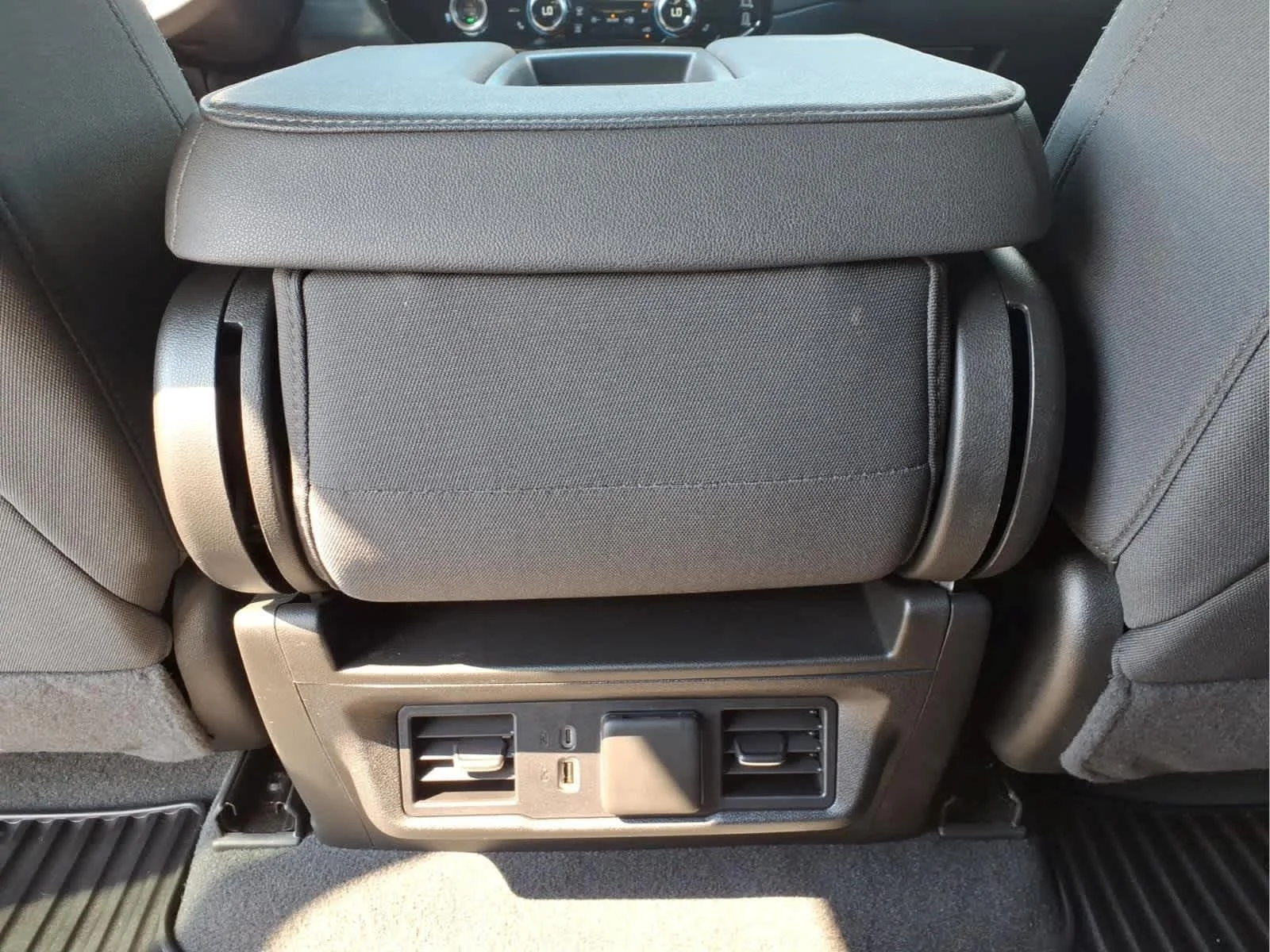 Used 2024 Sterling Metallic GMC Elevation image 30