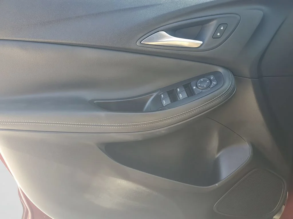 Used 2023 CINNABAR METALLIC Buick Preferred image 18