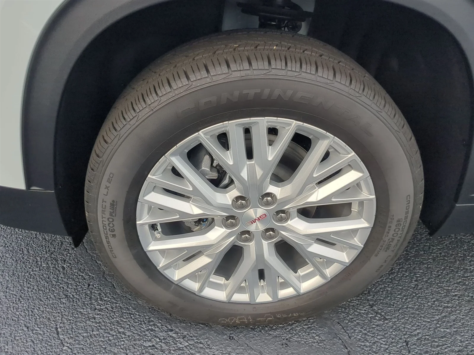 New 2026 Glacier White Tricoat GMC Elevation image 57