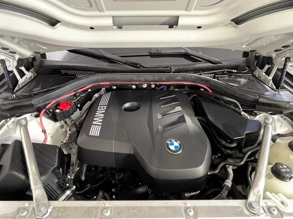 Certified Used 2026 White Metallic BMW 30 xDrive image 16