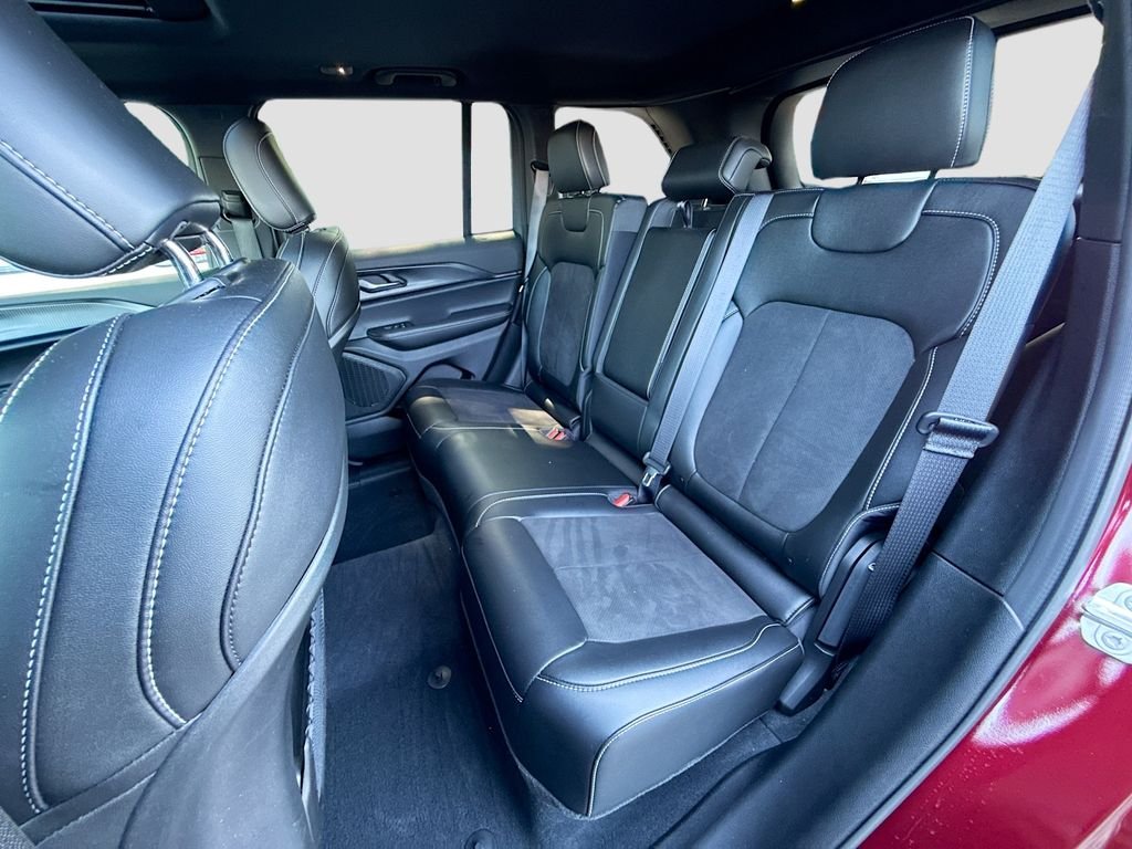 Certified Used 2025 Velvet Red Pearlcoat Jeep Altitude X image 25