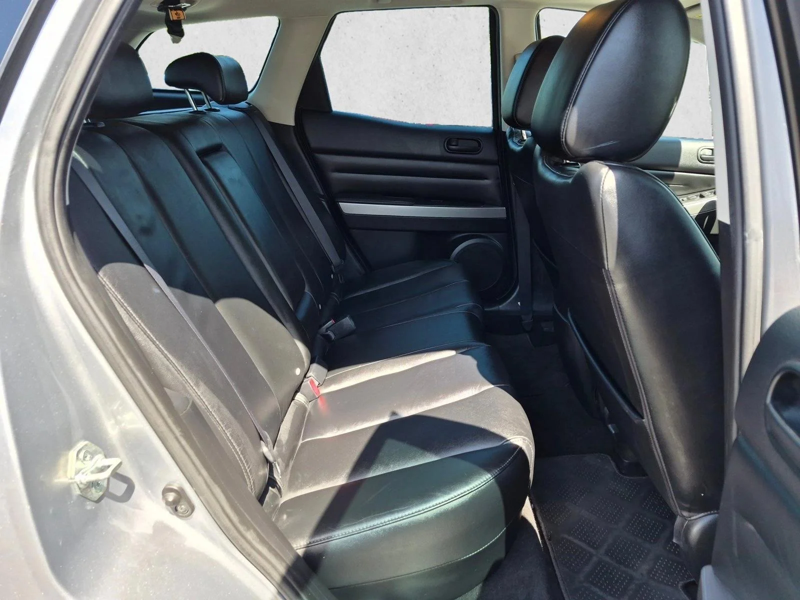 Used 2010 Liquid Silver Metallic Mazda Touring image 17