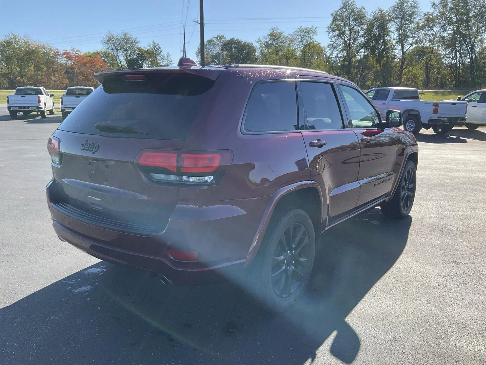 Used 2021 Velvet Red Pearlcoat Jeep Laredo X image 6