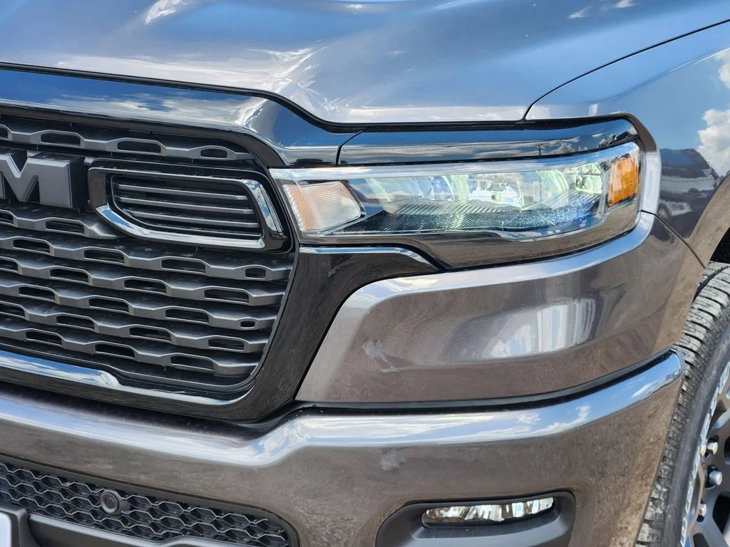 New 2026 Granite Crystal Metallic Clear-Coat Exterior Paint RAM Express image 5