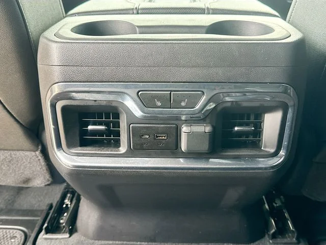 Used 2021 White GMC AT4 image 28