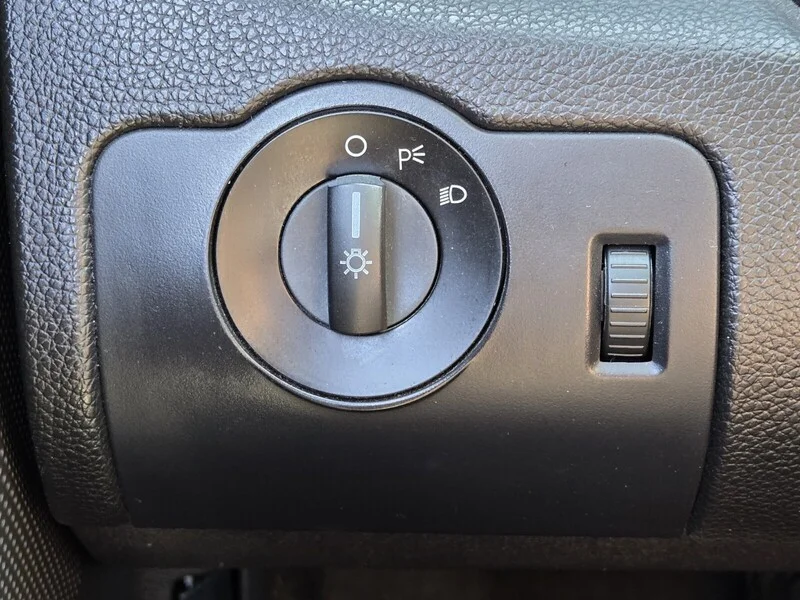 Used 2014 OXFORD WHITE Ford V6 image 19