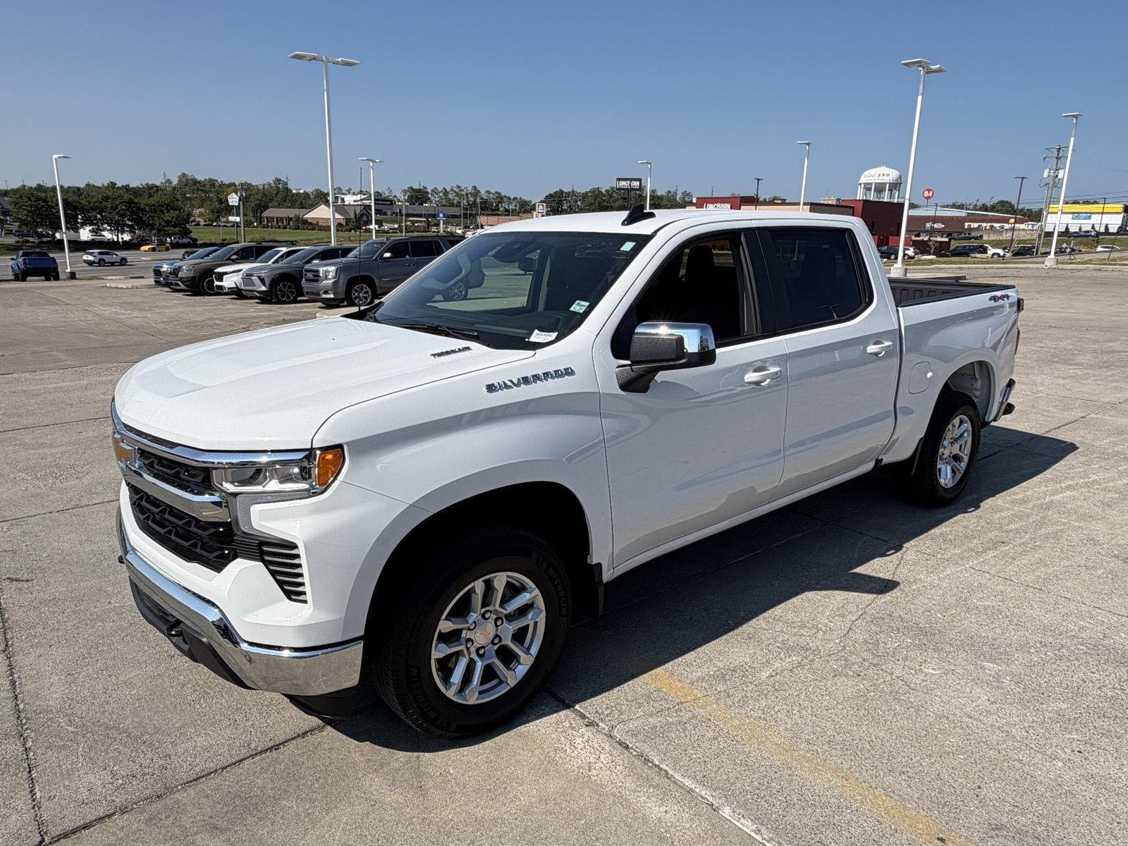 Used 2026 Summit White Chevrolet LT (2FL) image 3