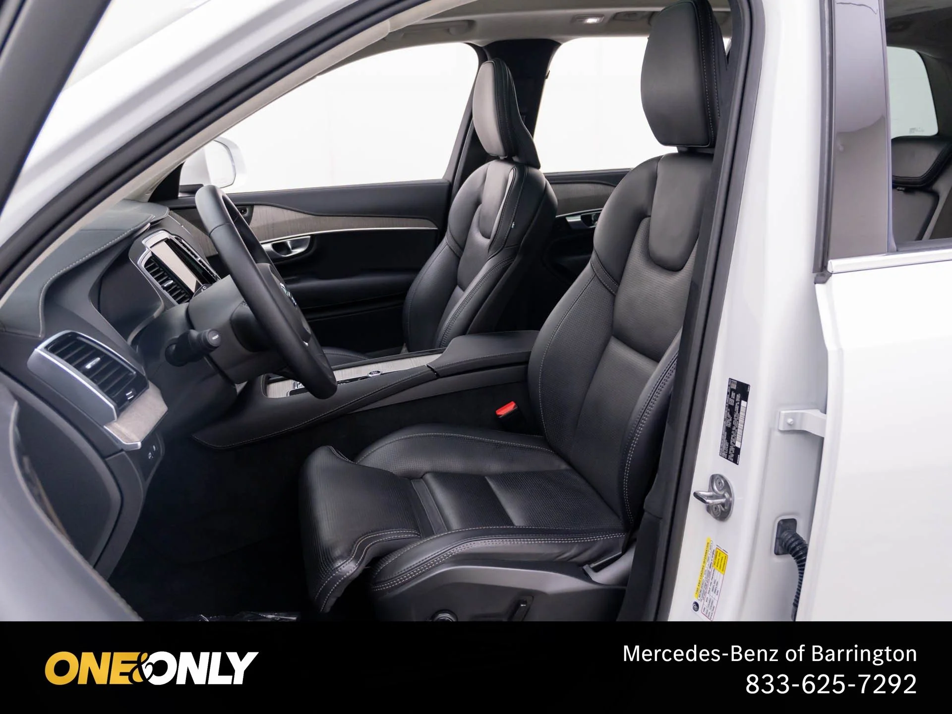 Used 2024 White Volvo Ultimate image 16
