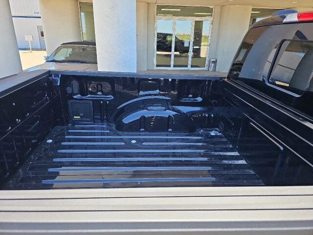 New 2026 Agate Black Metallic Ford XLT image 38