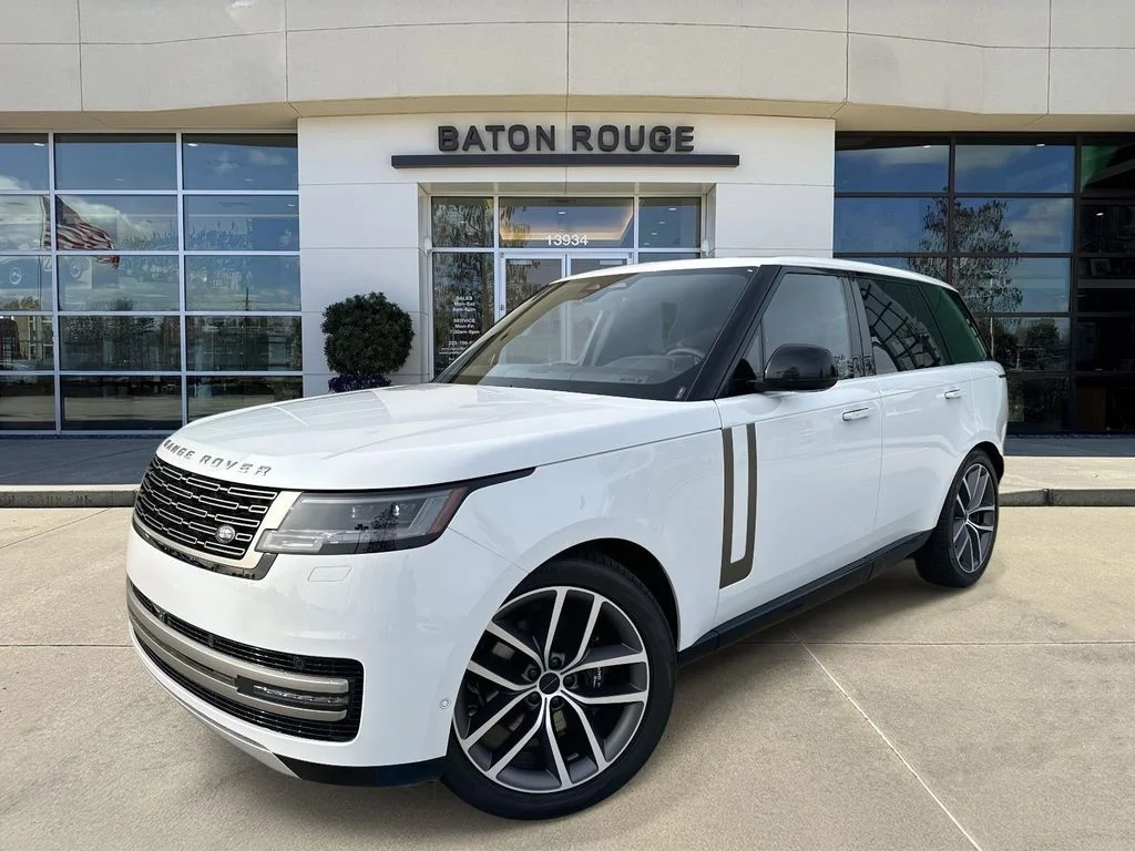 2026 Land Rover Range Rover 3.0 SE SWB's photo