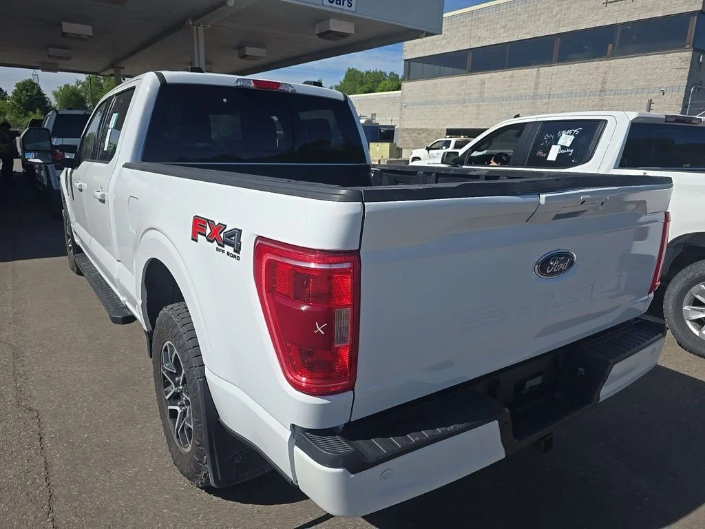 Used 2022 Oxford White Ford  image 3