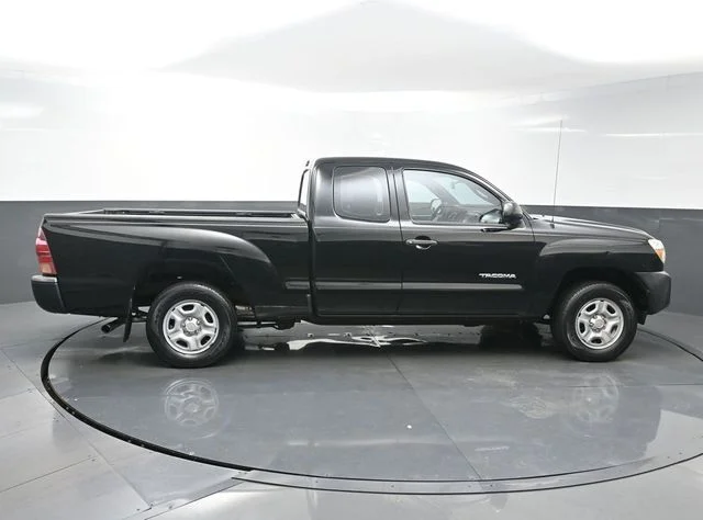 Used 2013 Black Toyota Base image 8