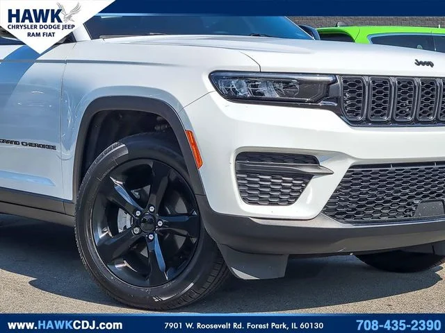 Certified Used 2024 White Jeep Altitude X image 3