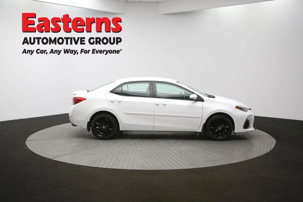 Used 2018 White Toyota SE image 42