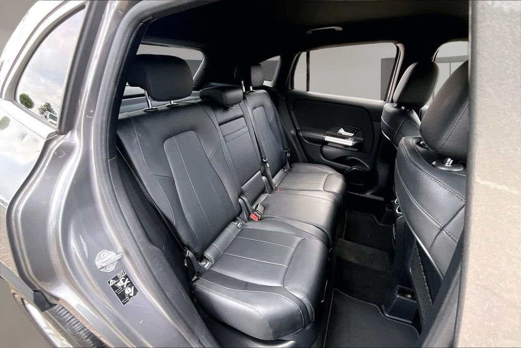 Used 2021 Gray Mercedes-Benz GLA 250 image 29