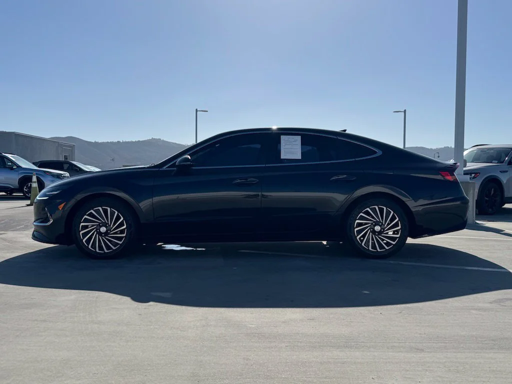 Used 2023 Blue Hyundai SEL image 7