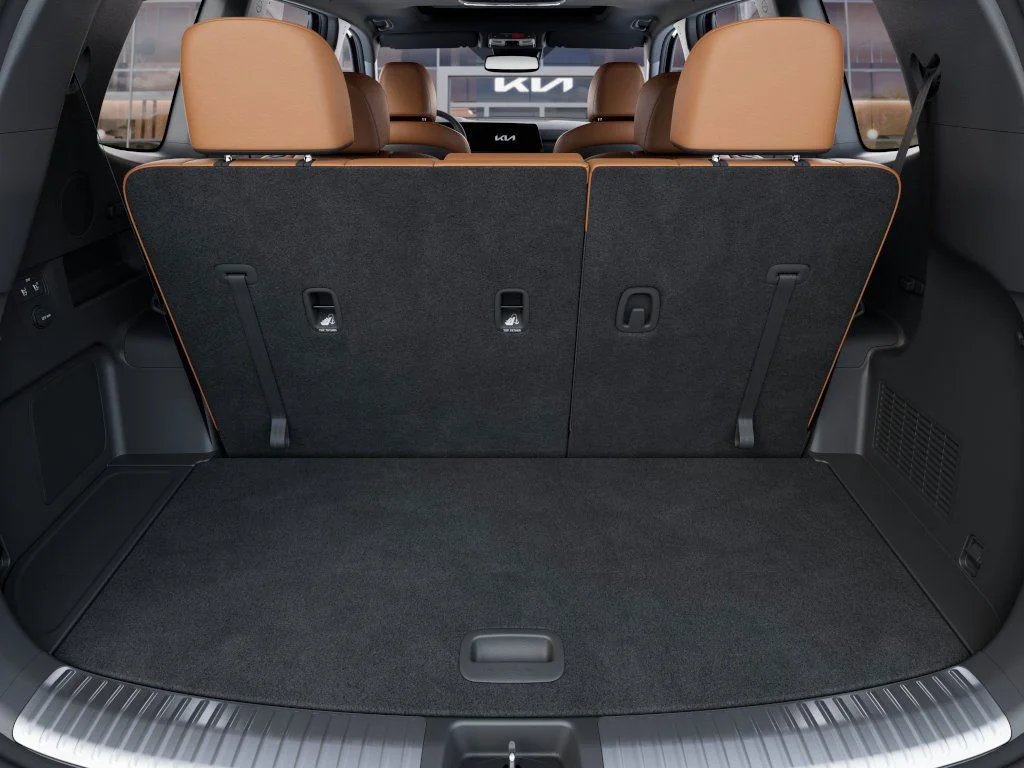 New 2025 Ebony Black Kia SX X-Line image 18
