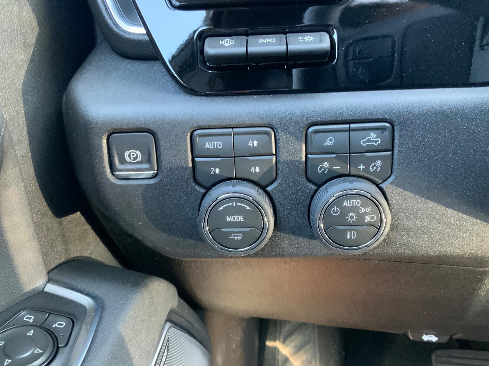 2026 Chevrolet Silverado 2500 HD High Country - Photo 30