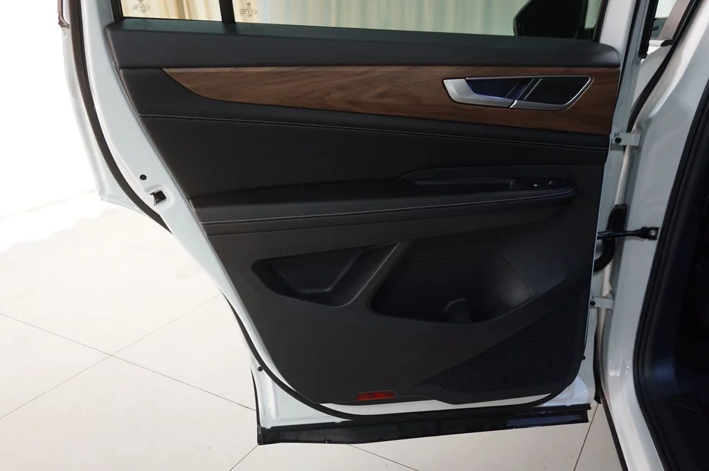 New 2026 Opal White Volkswagen 2.0T SE image 27