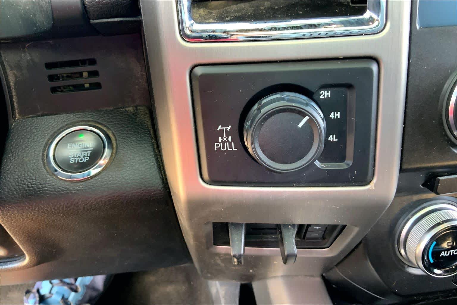 Used 2018 Ingot Silver Metallic Ford Platinum image 34