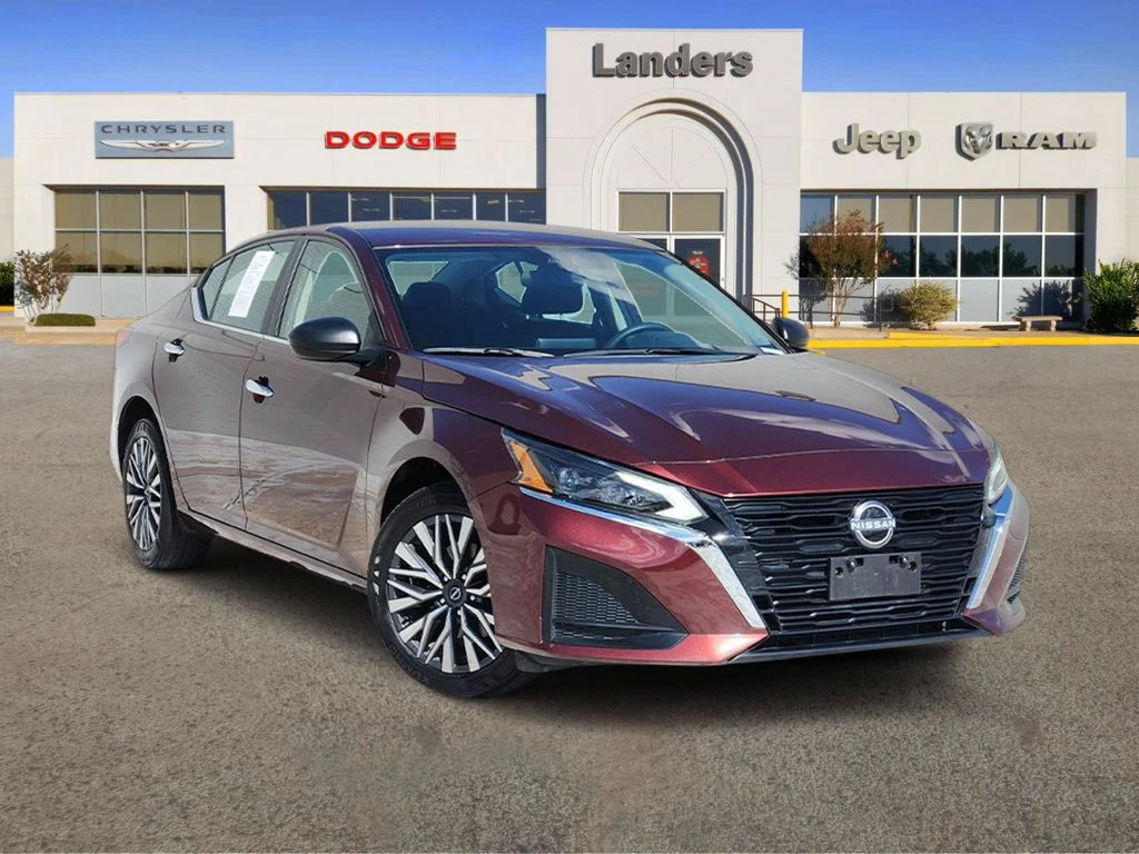 2024 Nissan Altima SV