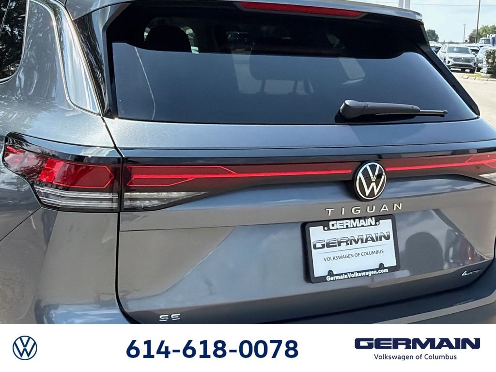 New 2026 Platinum Gray Metallic Volkswagen 2.0T SE image 7