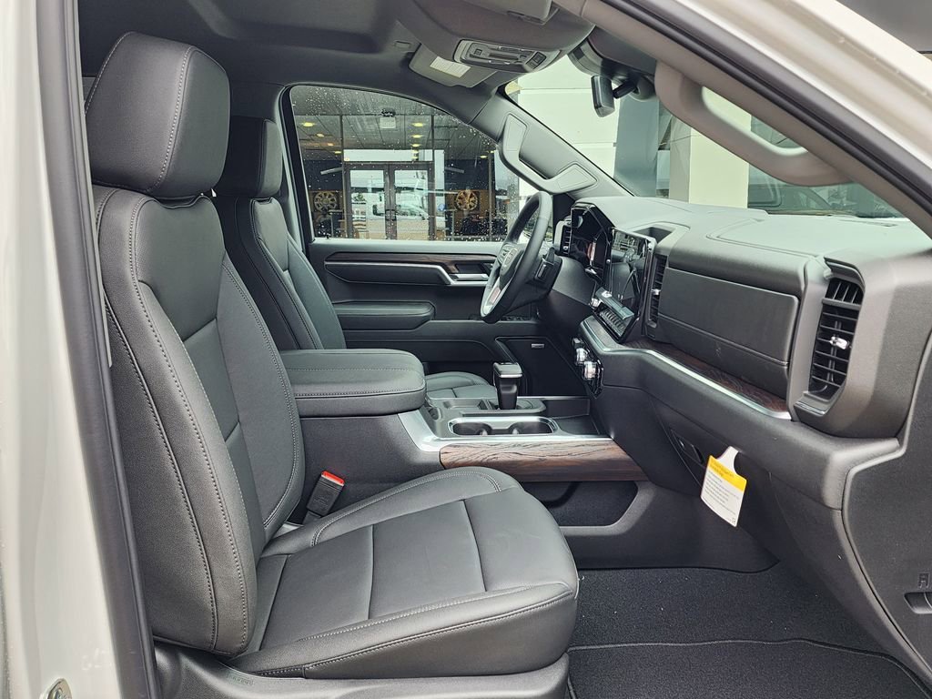 2026 GMC Sierra 1500 SLT - Photo 37