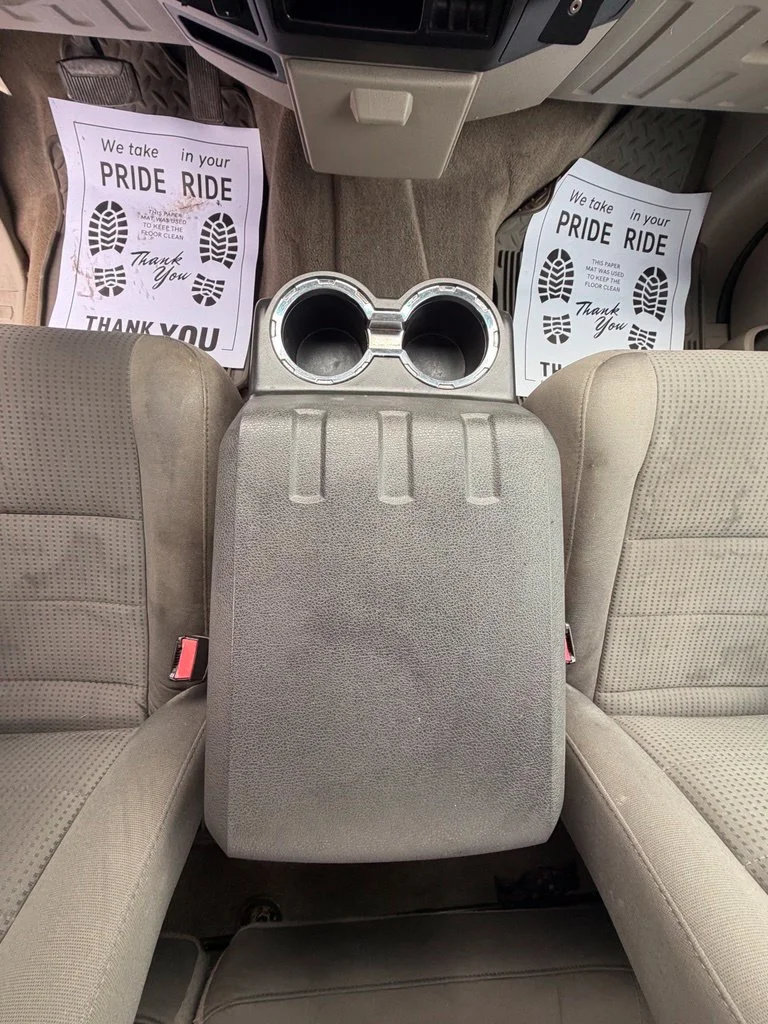 Used 2010 Silver Ford XLT image 15