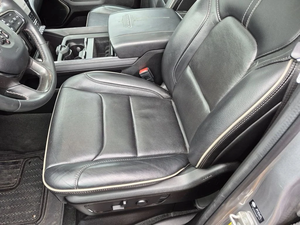 Used 2023 Silver Ram Limited image 26