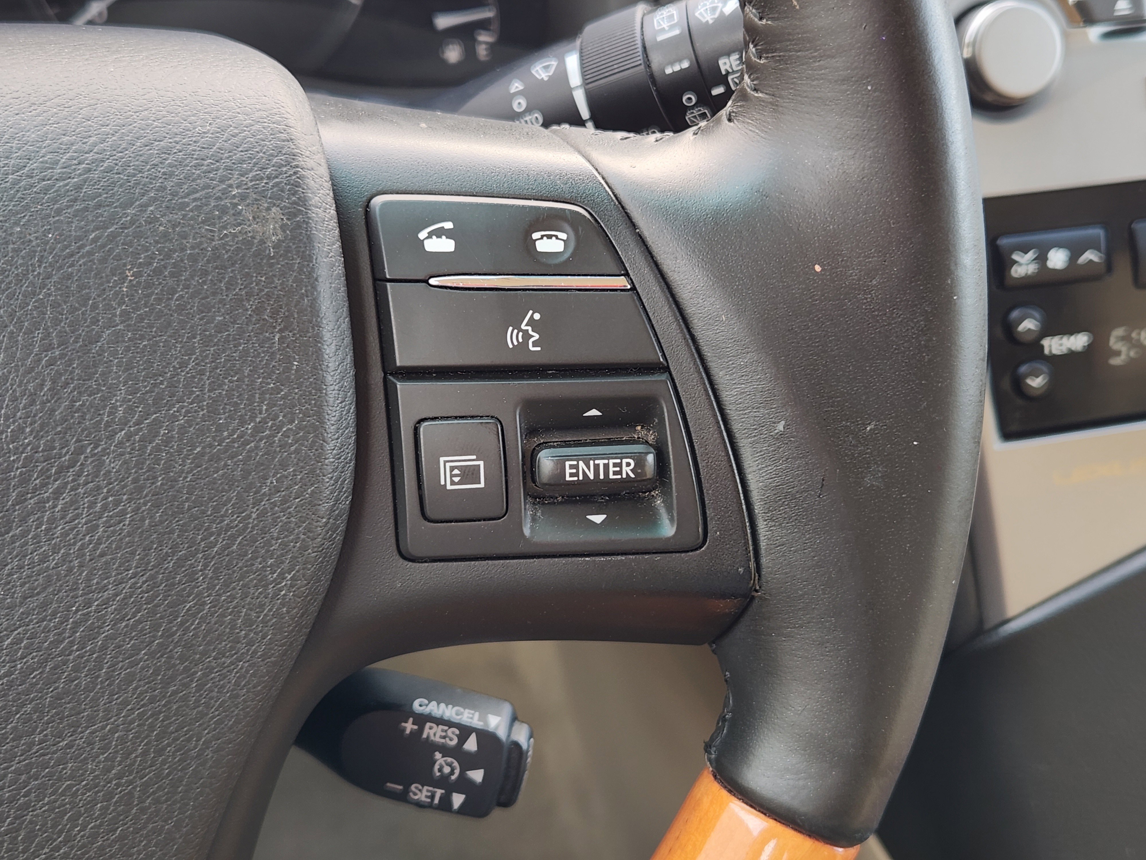 Used 2011 Obsidian Lexus 4DR FWD image 29
