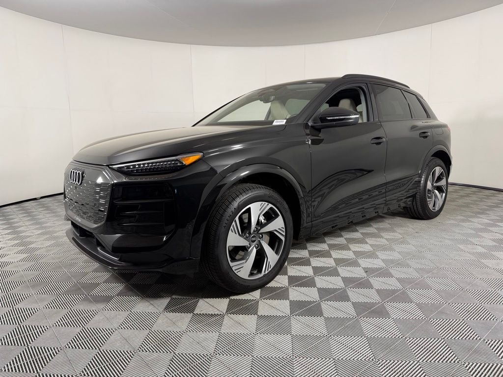 Used 2025 Black Audi Premium Plus quattro image 10