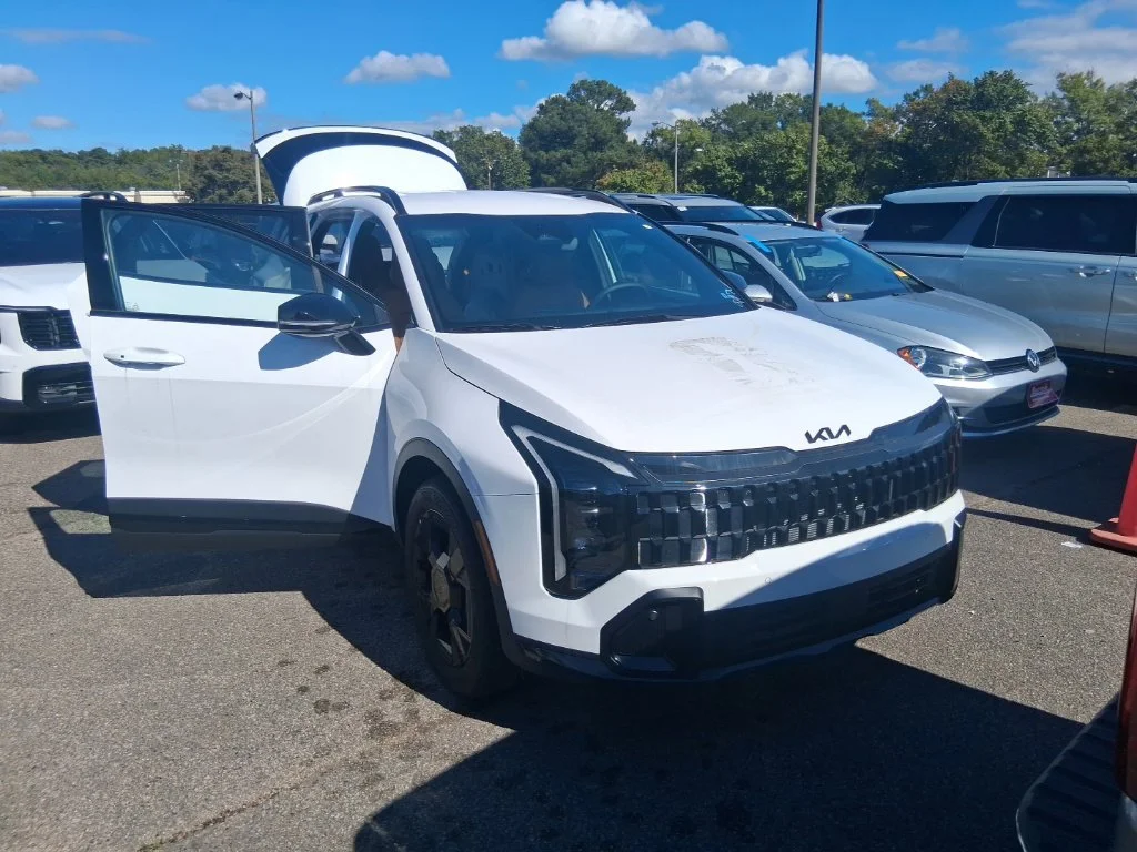 Certified Used 2026 White Kia X-Line image 15