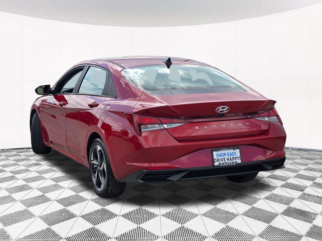 Used 2023 Red Hyundai SEL image 21